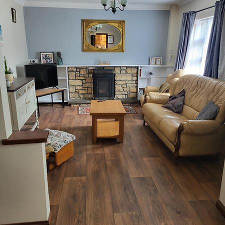 Bluebell Apartment Sleeps 7 Only Let As Whole Apartment Blennerville Exterior photo